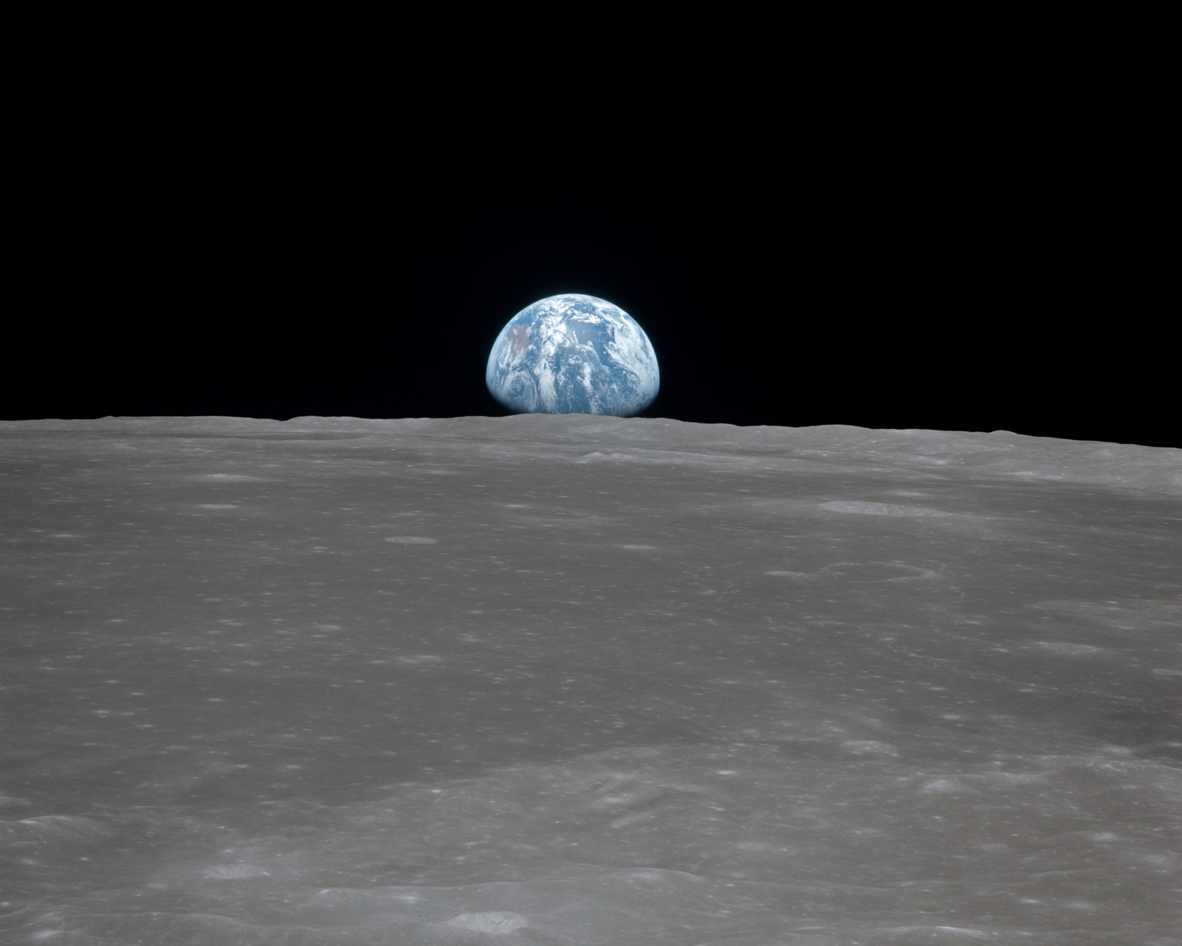 NASA: Earthrise